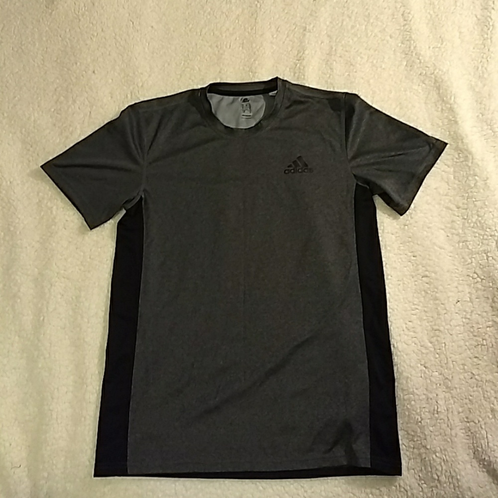 Sale5/$20🌸Mens sm Adidas tee